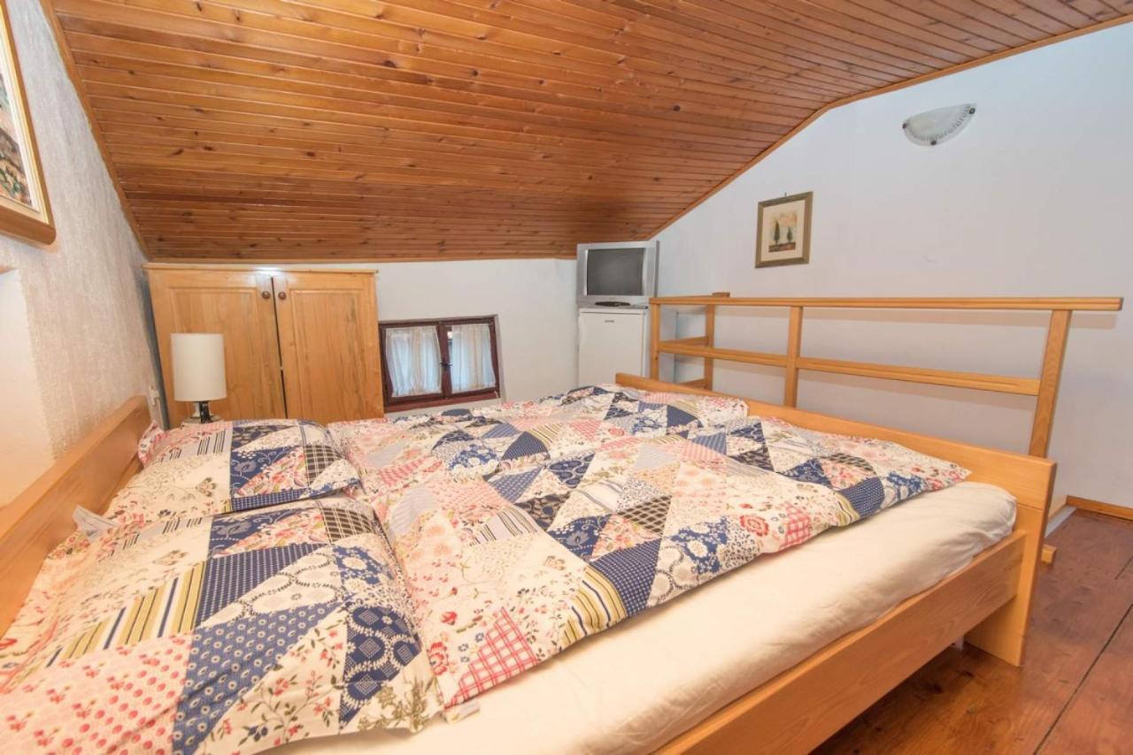 Rustica Apartamento Vrbnik  Exterior foto